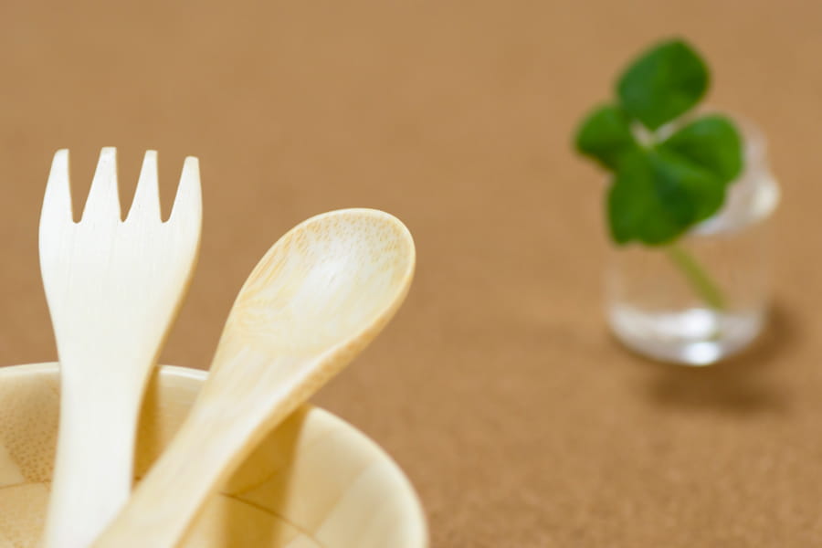 子ども用の食器